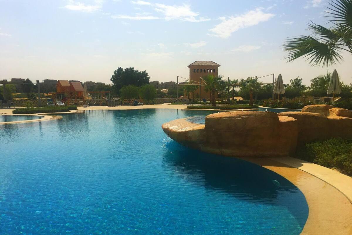 6 Brs W/ Private Pool - Sandy - Wifi